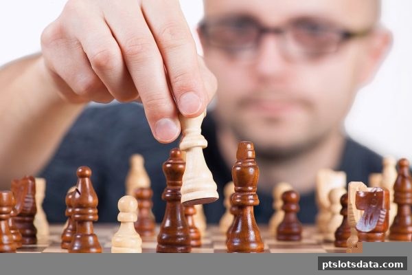 围棋布局艺术全解析：像pt电子游戏一样运筹帷幄