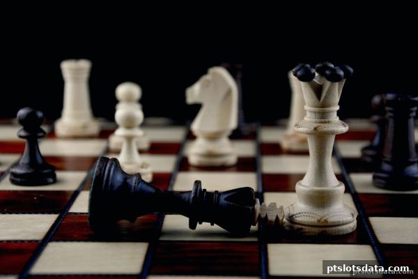 棋坛风云：pt电子游戏视角下的国际象棋传奇与策略启示