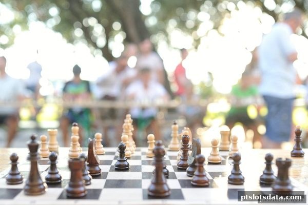 pt电子游戏中的围棋入门攻略：从棋盘规则到竞技精华