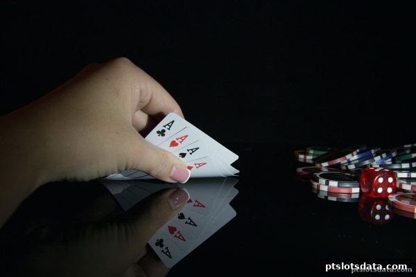 pt电子游戏水果机活动机制深度剖析：从积分玩法到免实名出款全掌握