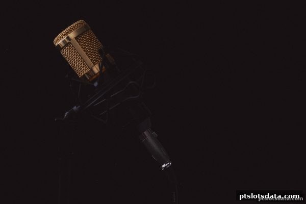 pt电子游戏全新解读：血战麻将即时比分直播的多维信息分享之道